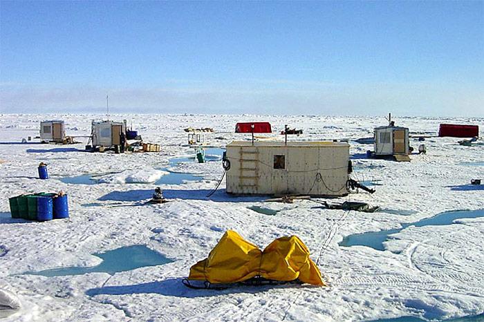Nordpol-32-Station